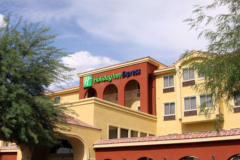 Hampton & By Hilton 3*