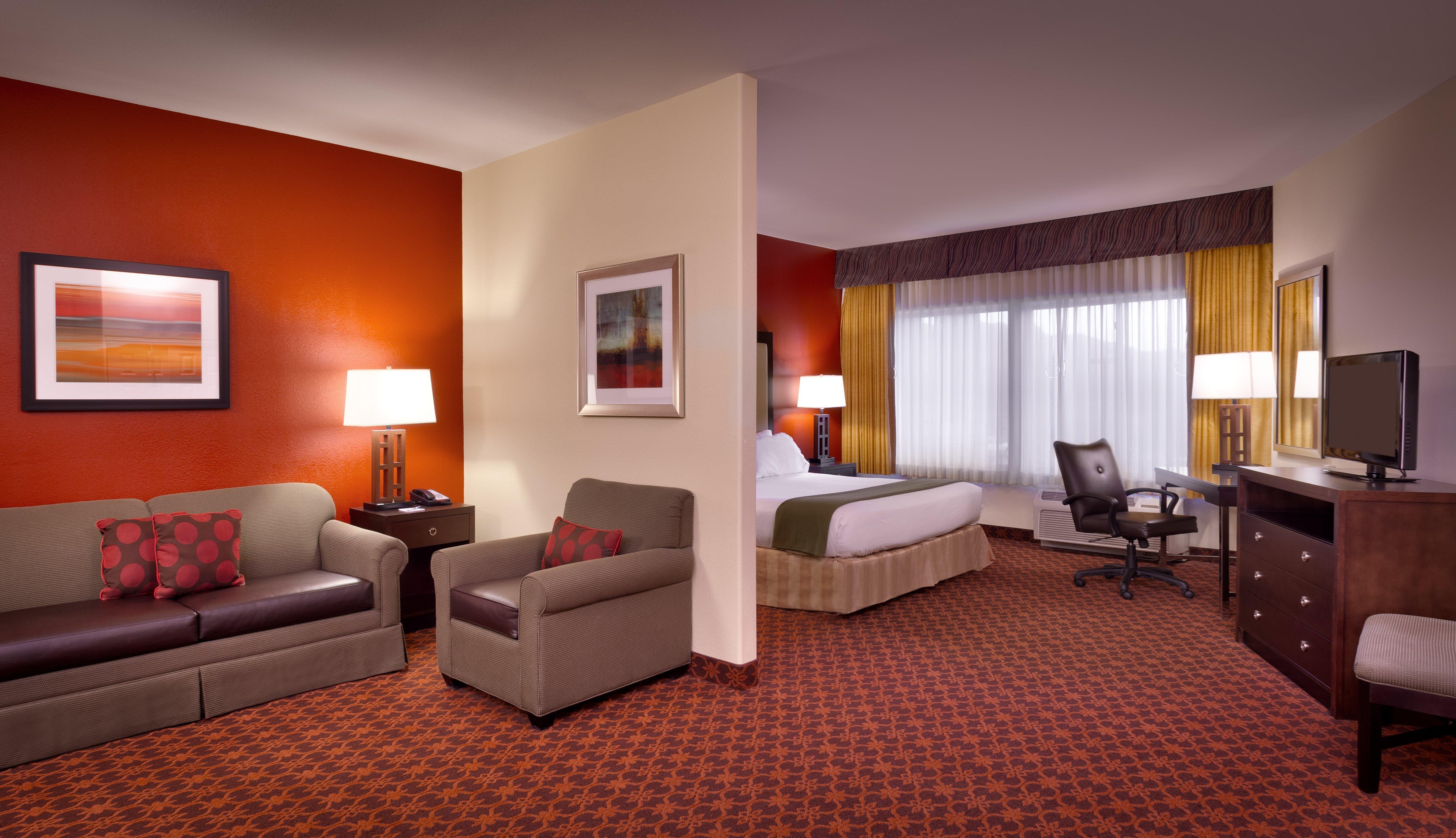 Hampton & By Hilton Hotel
