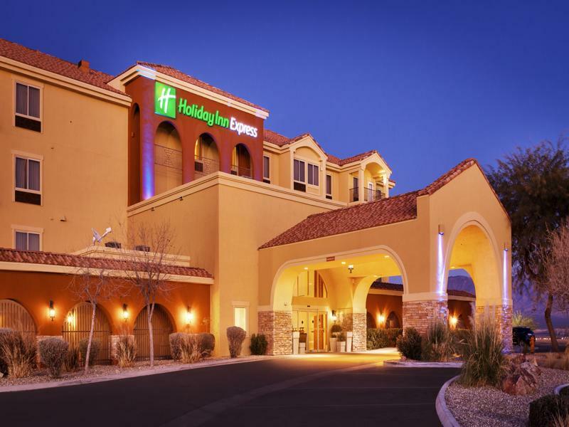 Hampton & By Hilton Hotel 3*