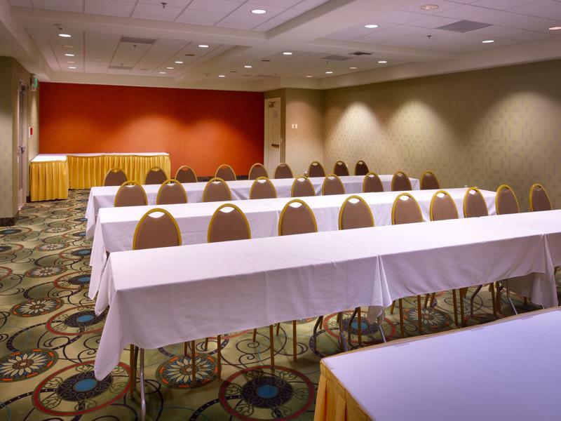Hampton & By Hilton