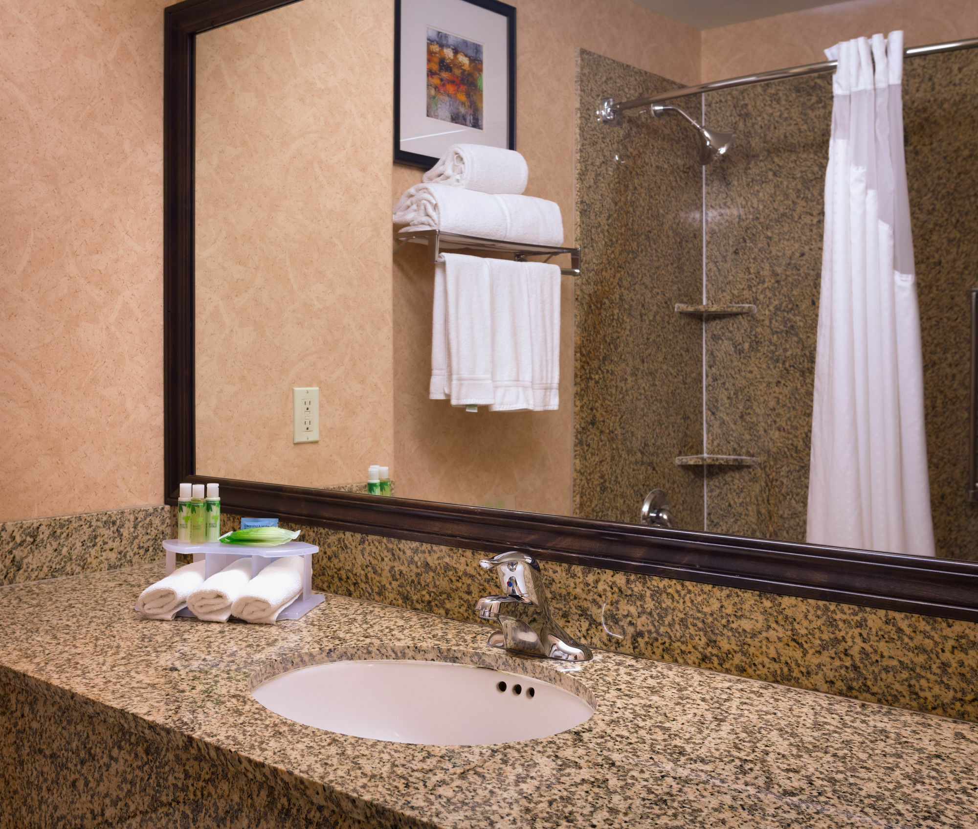 Hampton & By Hilton Hotel 3*