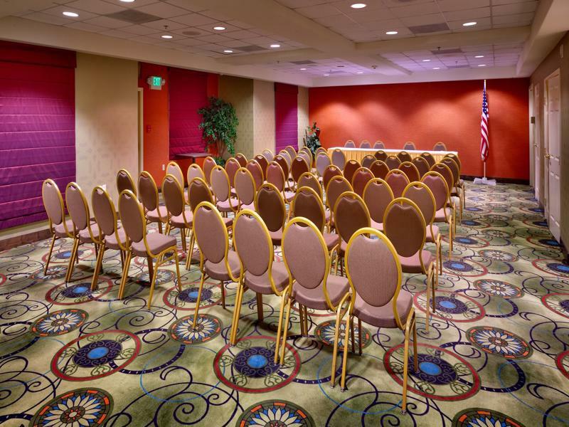 Hampton & By Hilton 3*